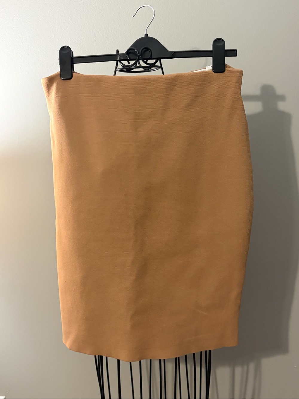 Express Camel Midi Pencil Skirt Tan body contour size large women’s work out